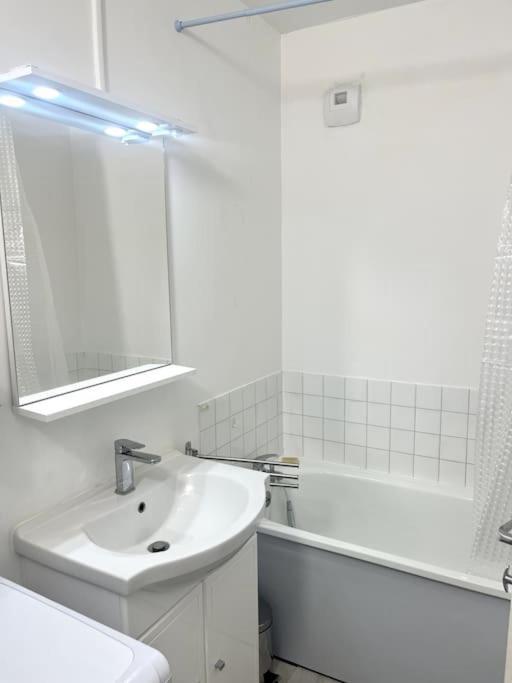 Vulcain 2, 11Eme, Ile De Nantes, 4Pers, Parking Inclus Apartment Exterior photo